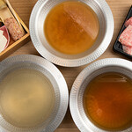 Hanasaku Kuranosuke Hanare - ◆秘伝のお出汁3種◆ 伝統の「醤油だし」、カニ仕込の「味噌だし」、あっさり濃厚「鶏がら塩だし」から、その日の気分に合わせて…。