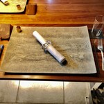 長谷川 稔 - シックなテーブル・セット