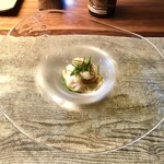 長谷川 稔 - 白子のパスタ：白だしを含ませた白子のベニエ、神経締めされた鱧の出汁と柚子胡椒を合わせたソースと絡めてパスタに