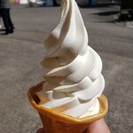 宇都宮動物園 城前大休憩所 - 料理写真:普通のソフトクリーム！全国共通