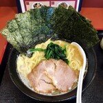 中華家隆華 - ラーメン690円麺硬め。海苔増し100円。