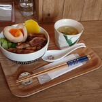 台湾cafe茶韻 - 魯肉飯(るーろうふぁん)