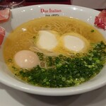 黄金の塩らぁ麺 ドゥエイタリアン - 