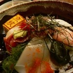 寿司割烹 魚紋 - びっくり丼