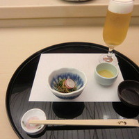 やま中・本店　鮨と日本料理　 - お通しと生ビール