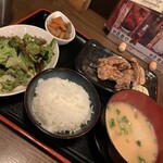 Hamaya - 鶏の竜田揚げ定食８８０円