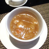 美林華飯店 - フカヒレと蟹のスープ