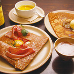 ブレッツカフェ　クレープリー - ムニュー ド ブルターニュ