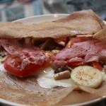 メゾンブルトンヌ　ガレット屋 - ガレットの種類も豊富　アラカルトで注文しました。