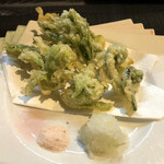 圭蔵 - 春山菜の天ぷら
