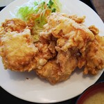 Koubeya - もも肉ですがサックリよく揚がってます