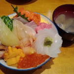 栄寿司 - この日の「おまかせ丼」1500円