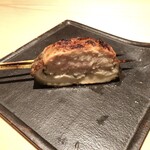 焼鳥 茜 - 挽肉とロックフォールチーズ 椎茸の詰め物
