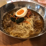 焼肉大衆酒場 真 肉焼屋 - 