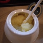 みそ一発 - 卓上のニンニク