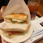 CAFE de CRIE - BLT