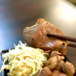 大阪屋 - ずりの塩焼き リフト