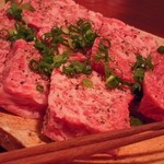 ん。 - 三梨牛カルビ（アップで）