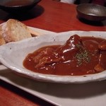 ん。 - 牛すじのデミグラスソース煮