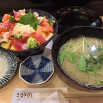 Kidunasushi - バラチラシ丼とお椀
