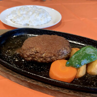 びふてき洋食存じやす - 和牛入り国産牛100%ハンバーグデザート付1430円