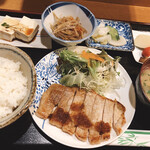Kisen - ポークステーキ定食700円♪