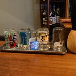 らあめん あじるく - お冷のグラスがワンカップ酒(20-03)