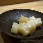 鮨 さかい - ガリ・・こちらのガリは、いつ頂いても美味しい。