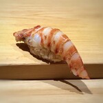 鮨 さかい - この時期は養殖が美味しいそうですが、身も甘く味噌もいい味わい。