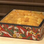 鮨 さかい - 馬糞雲丹（厚岸）