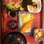 まるさ水産 - 海鮮ユッケ丼のセット膳