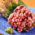 炭火焼 ホンマ - 「山葵レンガ」ハラミを贅沢ステーキカット。山葵の風味とハラミのジューシーさが堪らない一品です。