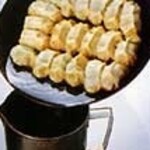 ホワイト餃子 - 自宅焼き「お湯を捨てる」