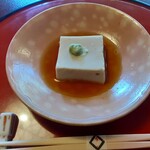 東京 芝 とうふ屋うかい - ごま豆腐、丁度良い濃さです