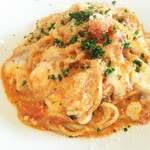 ボーノ - モッツアレラチーズとトマトソースのパスタ  1110円