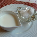 La lausanne - お砂糖とミルクも可愛い