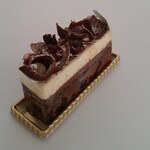 パティスリー ロタンティック - 土日祝限定のフォレノワール＠490円