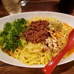 すする 担々麺 - 