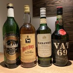 お酒の美術館　先斗町店 - ドリンク写真:オールドボトル含むスコッチウイスキー