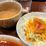 Kafue Yorozu - スープとサラダ
