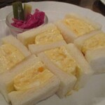 カフェ・ル・プティ・ニ・トロワ - 玉子サンド