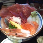 もてなしや - 海鮮丼1,800円也　とっても美味