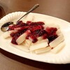 食べ放題 本格中華居酒屋 東順永 - 長芋の自家製 ブルーベリーソースかけ 780円