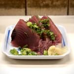 駅前酒場 - 〈2020年03月再訪・5回目〉鰹刺・450円