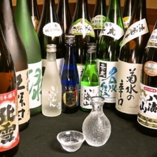 从日本各地精挑细选的日本酒有很多!