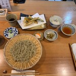 丹想庵　健次郎 - お昼の蕎麦御膳
            旬鮮魚と野菜の天盛り（冷蕎麦・もり）　¥1,000