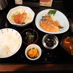 日本橋 魚淡 - 日替わり定食\900　サバの味噌煮　ミニヒレカツ付(20-03)