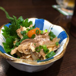 三酉屋 - サービスで頂いた豚なんこつ