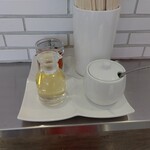 高崎はた山 - 【2020.3.26(木)】テーブルにある調味料