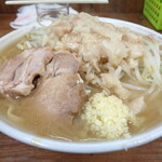 ラーメン二郎 - 豚はいつもこんなもん